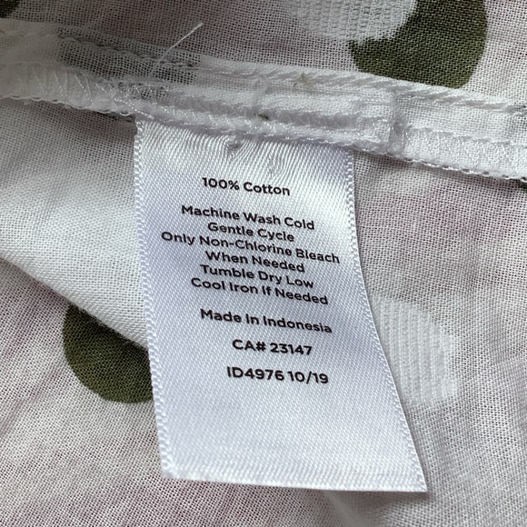 Talbots Green and White Polka Dot Button Down Shirt Petite - Picture 4 of 5